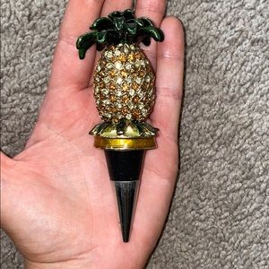 Pineapple Jay Stongwater Wine Topper